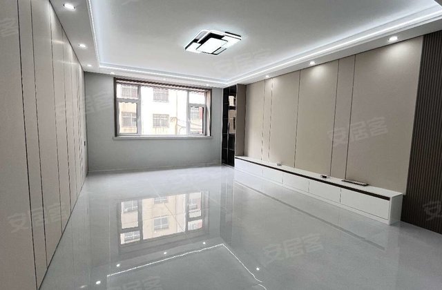 长征小区3室2厅113.89㎡60万二手房图片