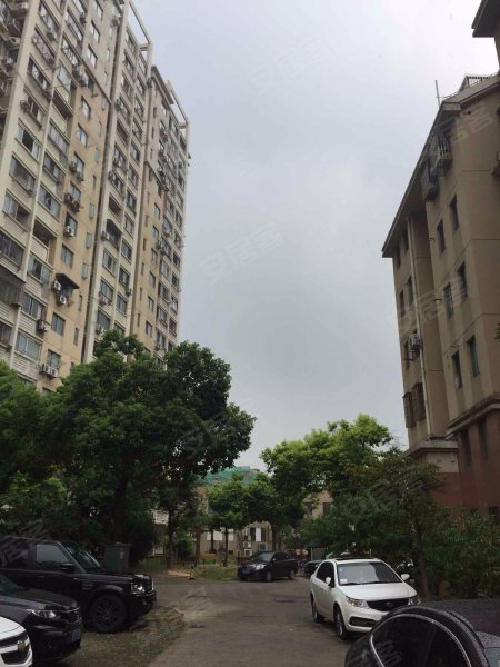 大华锦绣华城一街区艾南花苑 