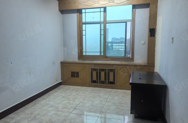 渑池高中家属院3室2厅135.82㎡21.8万二手房图片