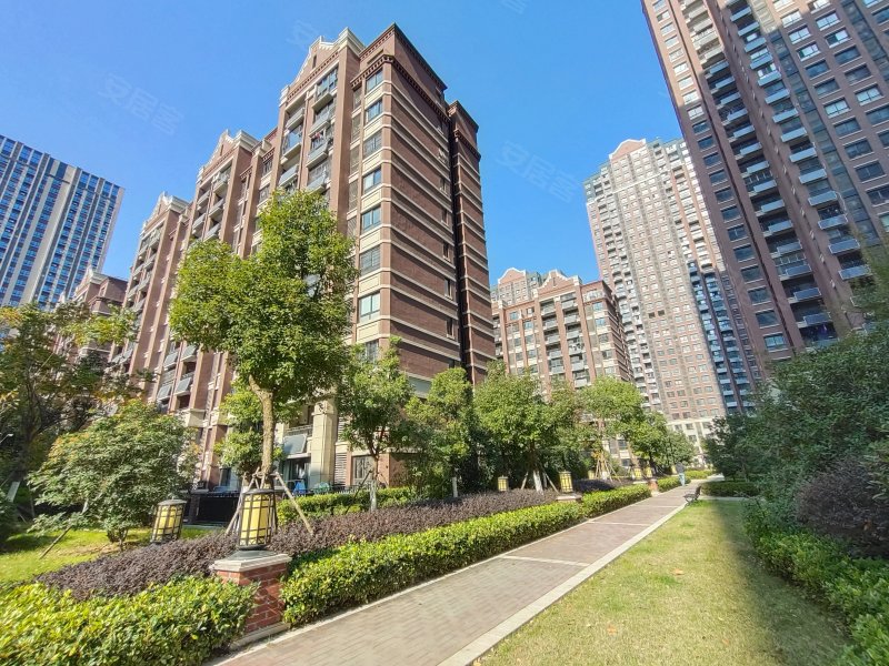 金大地翡翠公馆