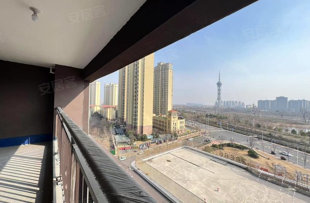周口展图悦珑湾3室2厅128㎡65万二手房图片