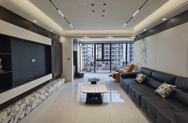 星河铭筑3室2厅123㎡60万二手房图片