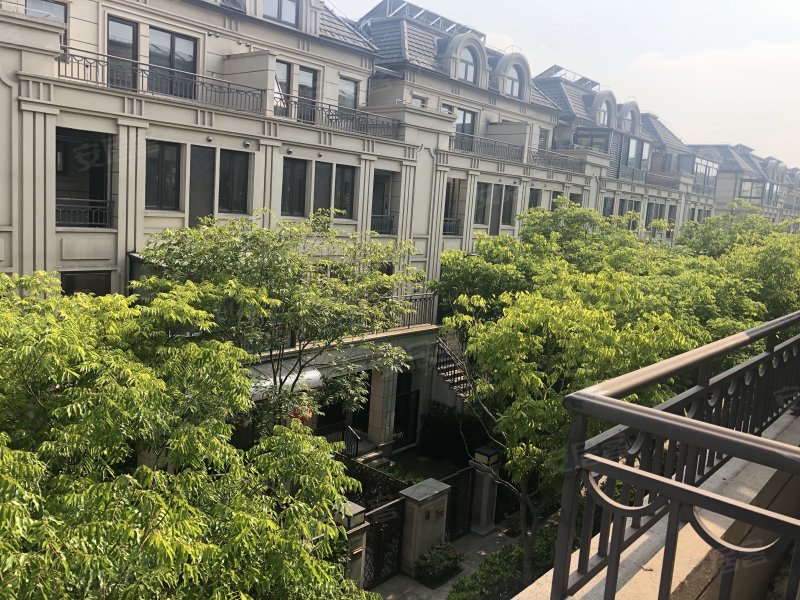 绿地海珀佘山(别墅)