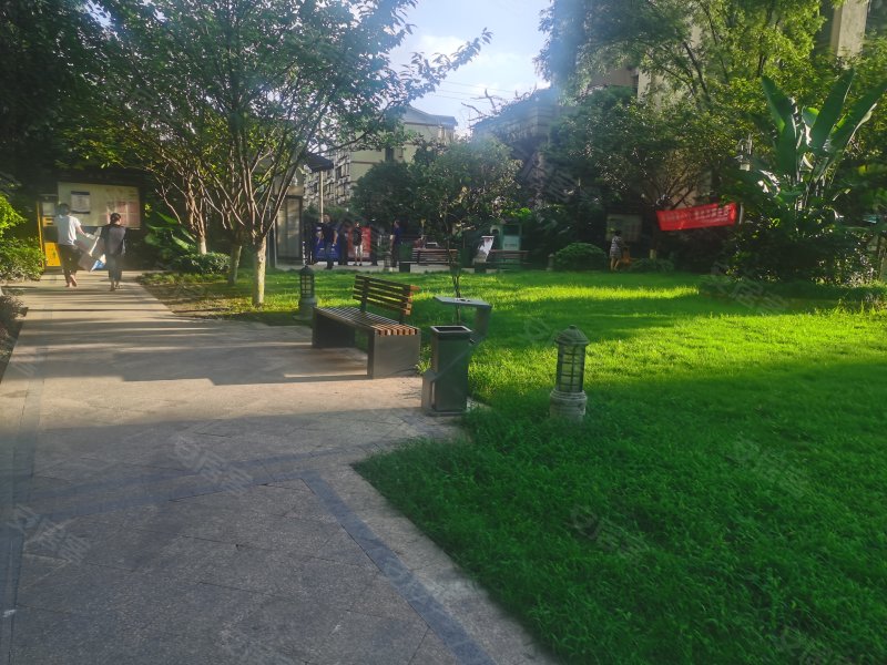 协信阿卡迪亚君临天下,石油路102号-重庆协信阿卡迪亚君临天下二手房