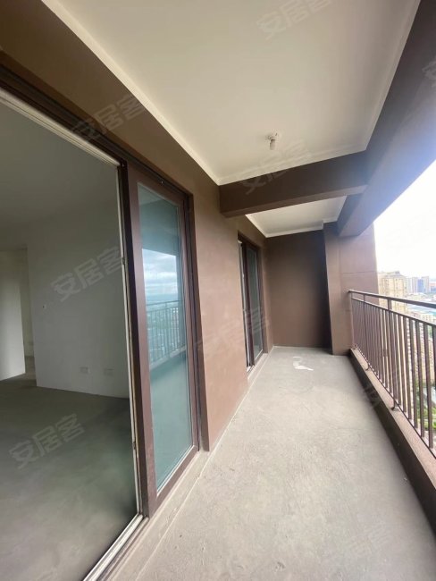 中南熙悦城3室2厅2卫118㎡南北121万