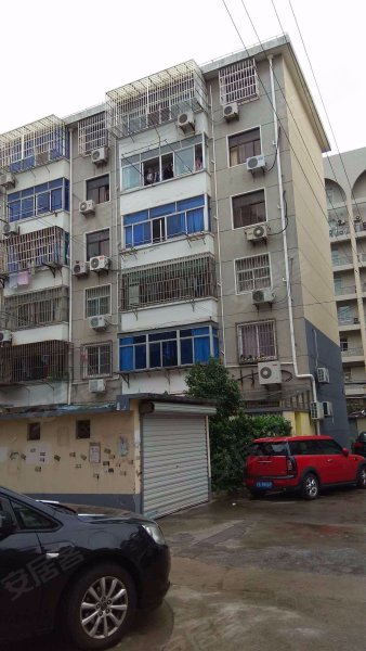 良友房产惠丰园 