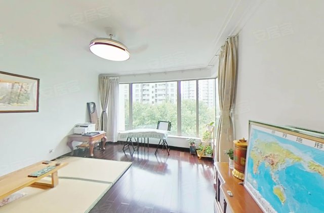 香梅花园(一期)3室2厅160.43㎡1480万二手房图片