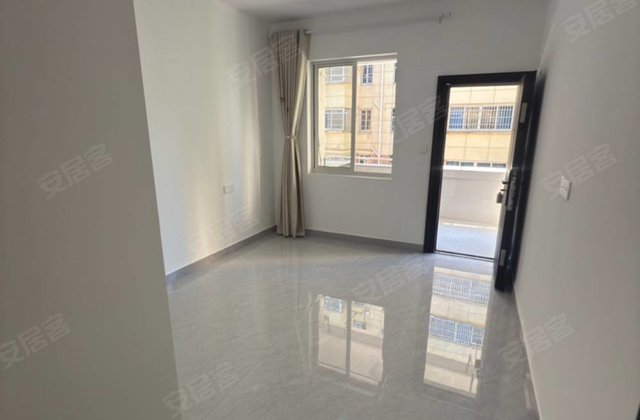 南津路小区2室1厅66㎡61.8万二手房图片