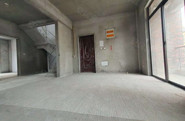 碧水豪庭4室2厅199㎡165.8万二手房图片