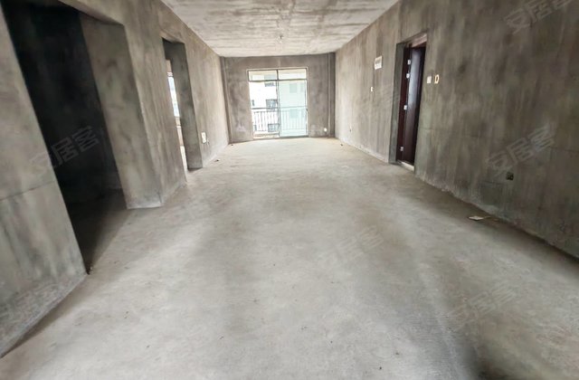 御泉湾4室2厅119㎡83万二手房图片