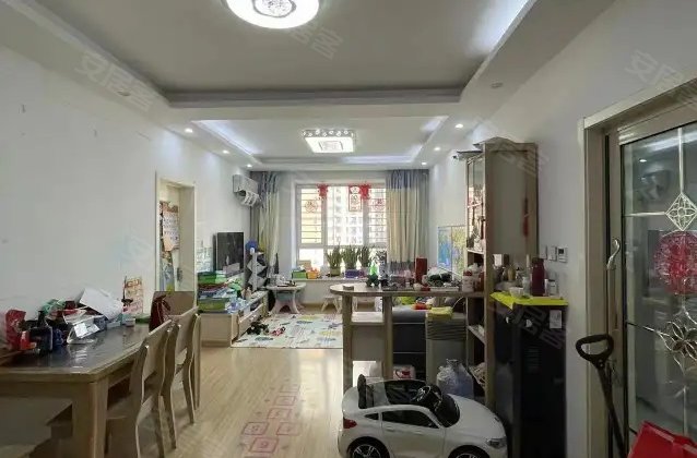 融创中央学府3室2厅92.1㎡148万二手房图片