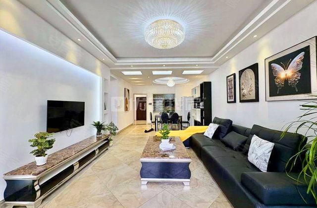 兰花广场 精装三房两卫  满二无尾款