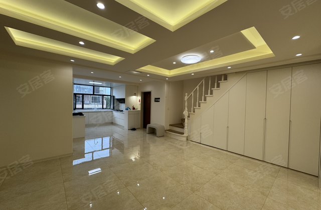 伟业湖畔上城3室2厅215.43㎡69.8万二手房图片