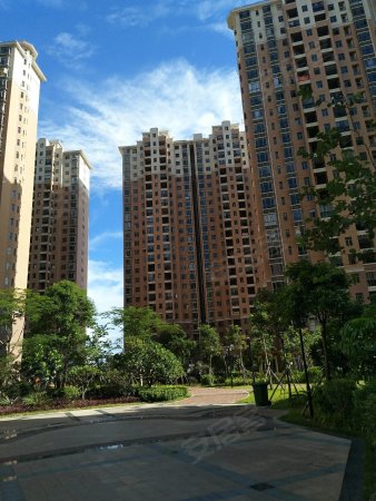 海悦名城顶楼 复式263方 满二唯一住房 200万看房方便