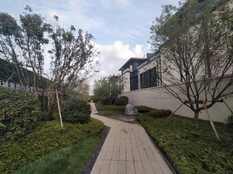 汇置山湖(别墅)