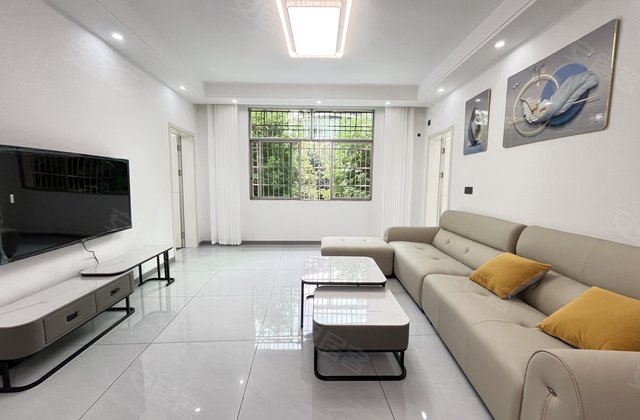 万园小区4室2厅162㎡35.8万二手房图片