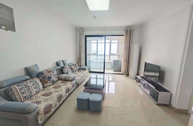 北大锦城3室2厅130㎡83.8万二手房图片