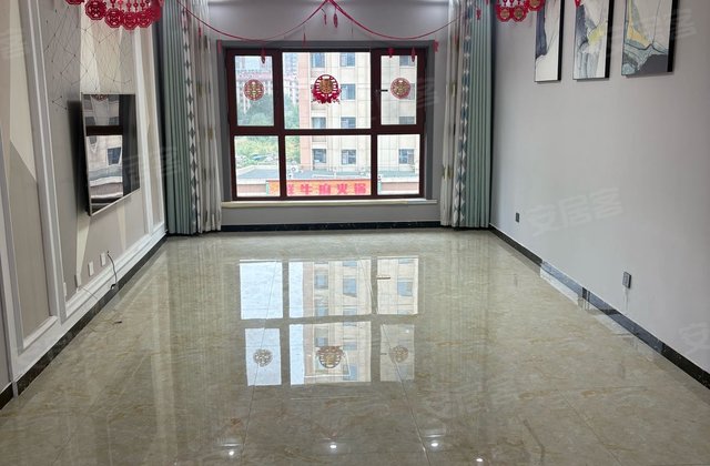 青云国际城3室2厅126㎡54.8万二手房图片