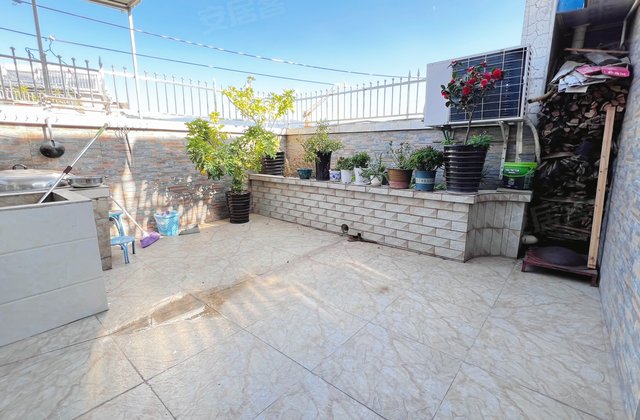 邛海湾B区4室2厅186㎡125万二手房图片