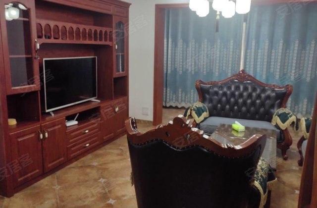 恒顺世家4室2厅137㎡73.8万二手房图片