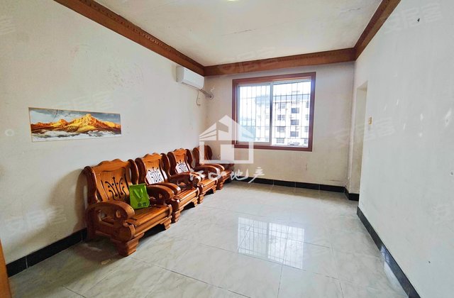 广西路桥二分公司生活区3室2厅112.75㎡49万二手房图片