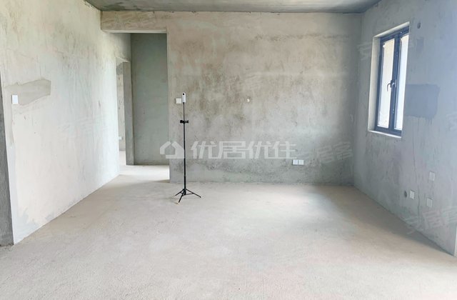 荣和千千树4室2厅110.36㎡160万二手房图片