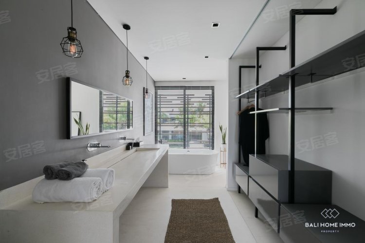印度尼西亚约¥1099万5 卧室豪华智能别墅出售租赁在贝拉瓦， 坎古 - K366二手房独栋别墅图片