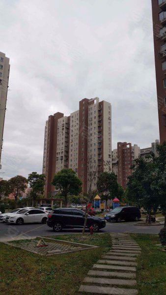 鹤沙航城昱星家园(东区)