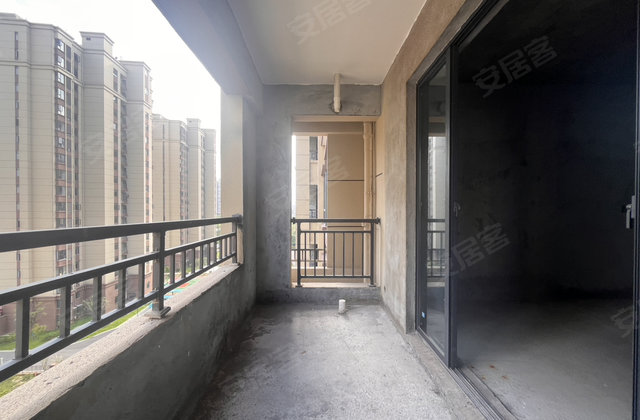 富和新城3室2厅120㎡39万二手房图片