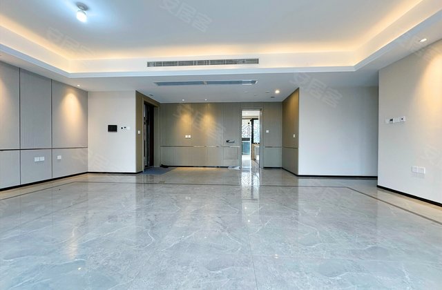 人居锦城峰荟荟澜阁4室2厅194㎡600万二手房图片