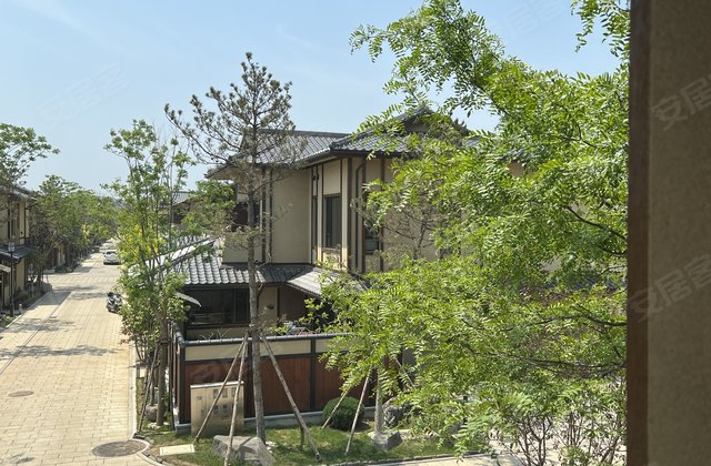 盛唐小京都3室3厅176㎡380万二手房图片