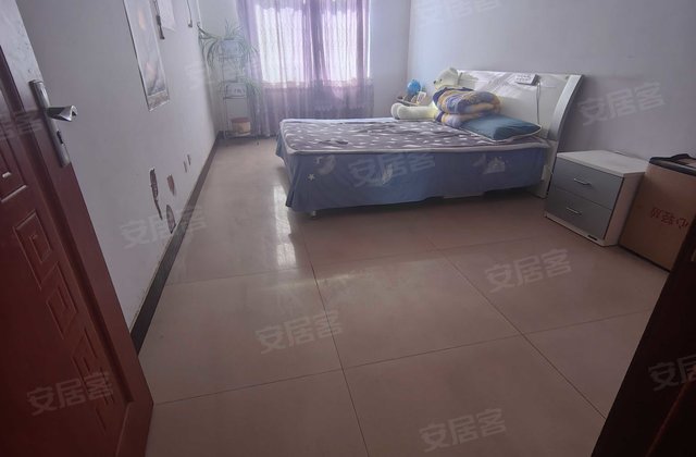 聚祥花园3室2厅140㎡21万二手房图片