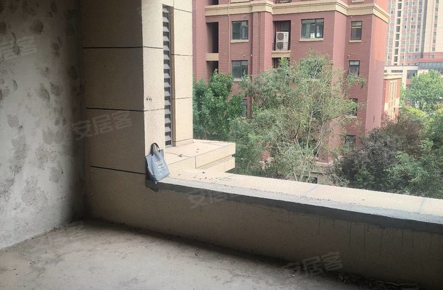 东方今典境界3室2厅131㎡55万二手房图片