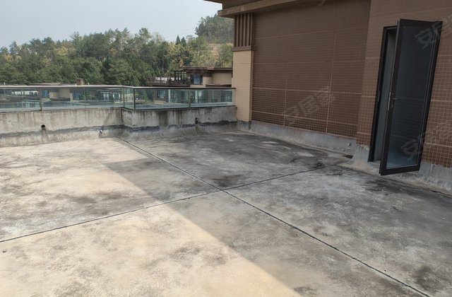 邦泰天誉东区4室2厅160㎡168万二手房图片