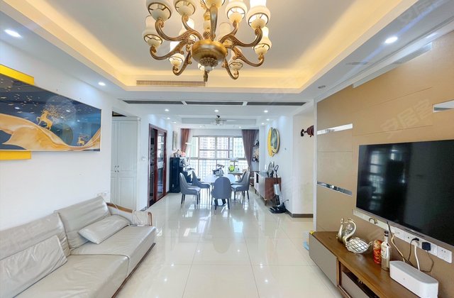 北滘雅居乐英伦首府4室2厅141.8㎡185万二手房图片