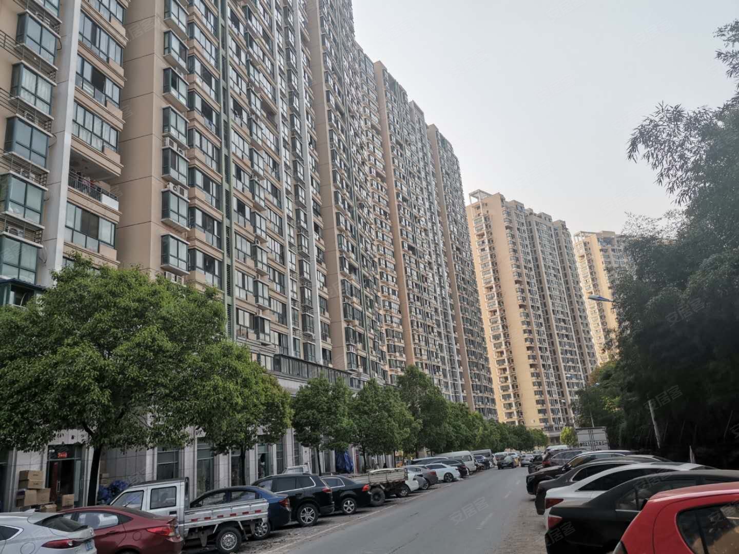 毛坯价紫荆公寓104平简装2房满二125万专业卖紫荆楼盘