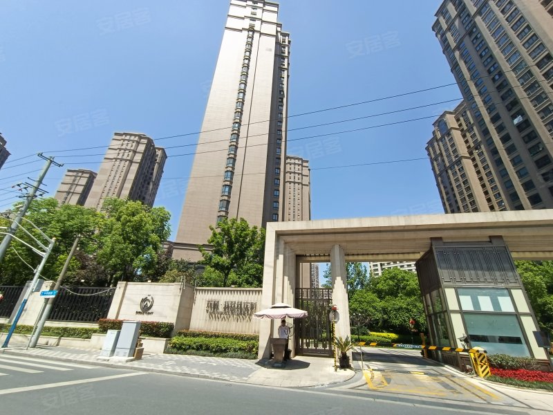 万科翡翠雅宾利