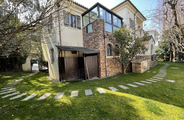 碧云左岸二期别墅