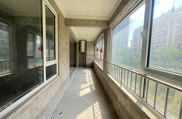 城投城市印象4室2厅186㎡169万二手房图片