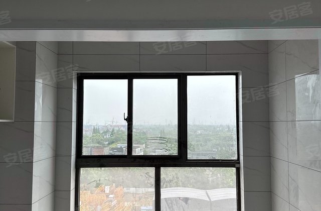 鸿翔海棠湾3室2厅87.98㎡99万二手房图片