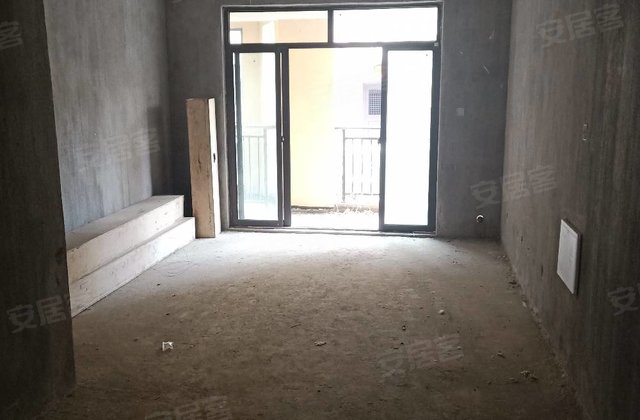 卡梅尔小镇3室2厅101㎡58.8万二手房图片