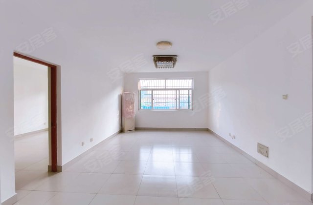 后寨子小区3室2厅132.48㎡53万二手房图片