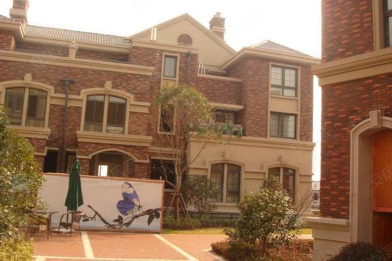 美兰湖花园(公寓住宅) 