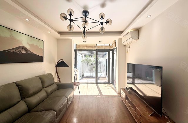 天山五村(151-224号)2室1厅45.29㎡200万二手房图片