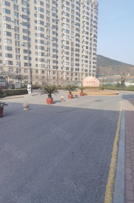 慧谷阳光1室1厅1卫送家具房东直卖