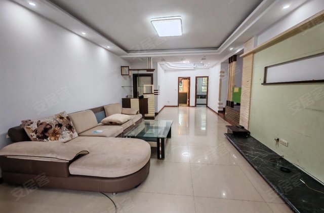 西大街1栋4室3厅151㎡26.8万二手房图片