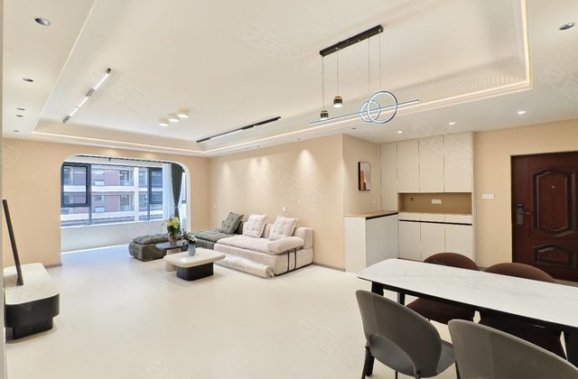 彝人古镇4室2厅138㎡45万二手房图片