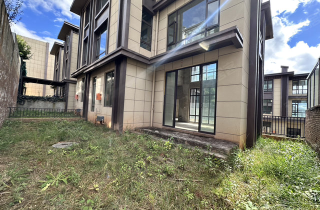 格林天樾(别墅)5室2厅210㎡100万二手房图片