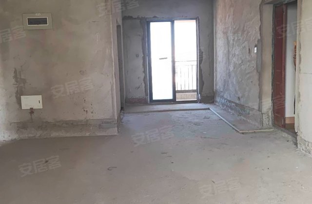 金沙城延平苑(北区)3室2厅139.61㎡180万二手房图片