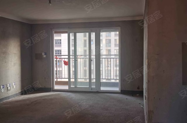 建业花园里4室2厅167.37㎡102万二手房图片